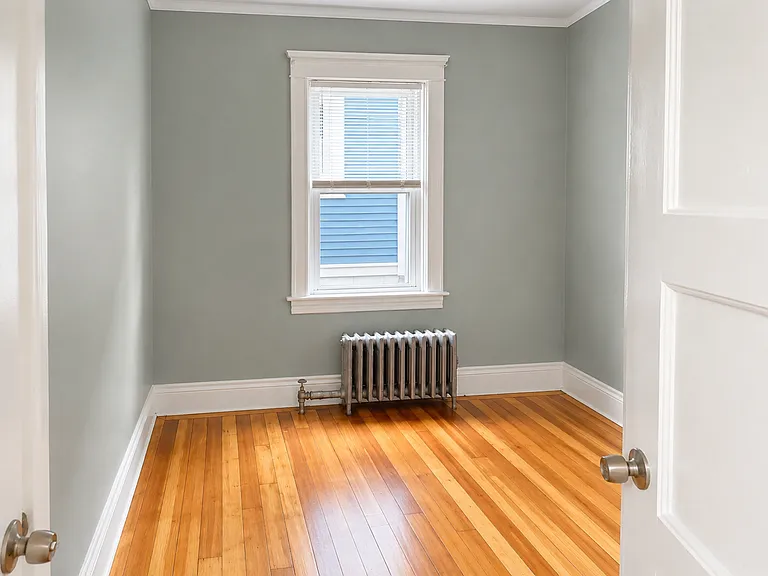 35 Pinehurst Ave #1 — Photo 7