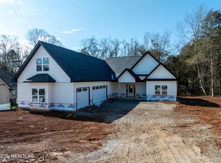 201 Chatuga Way, Loudon, TN 37774