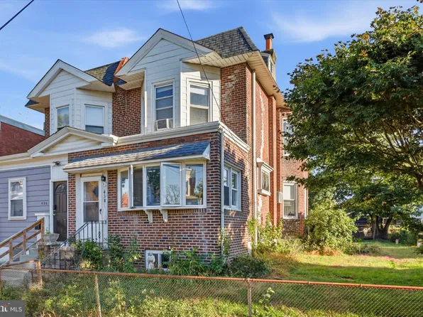 438 Pusey Ave, Collingdale, PA 19023