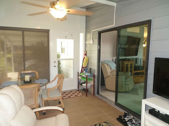 OUTDOOR ACCESS, LIVING RM ACCESS