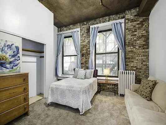 Sold by Sotheby's International Realty | media 22