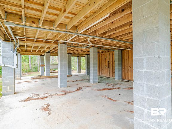 3rd image of 15330 Delta Port Blvd