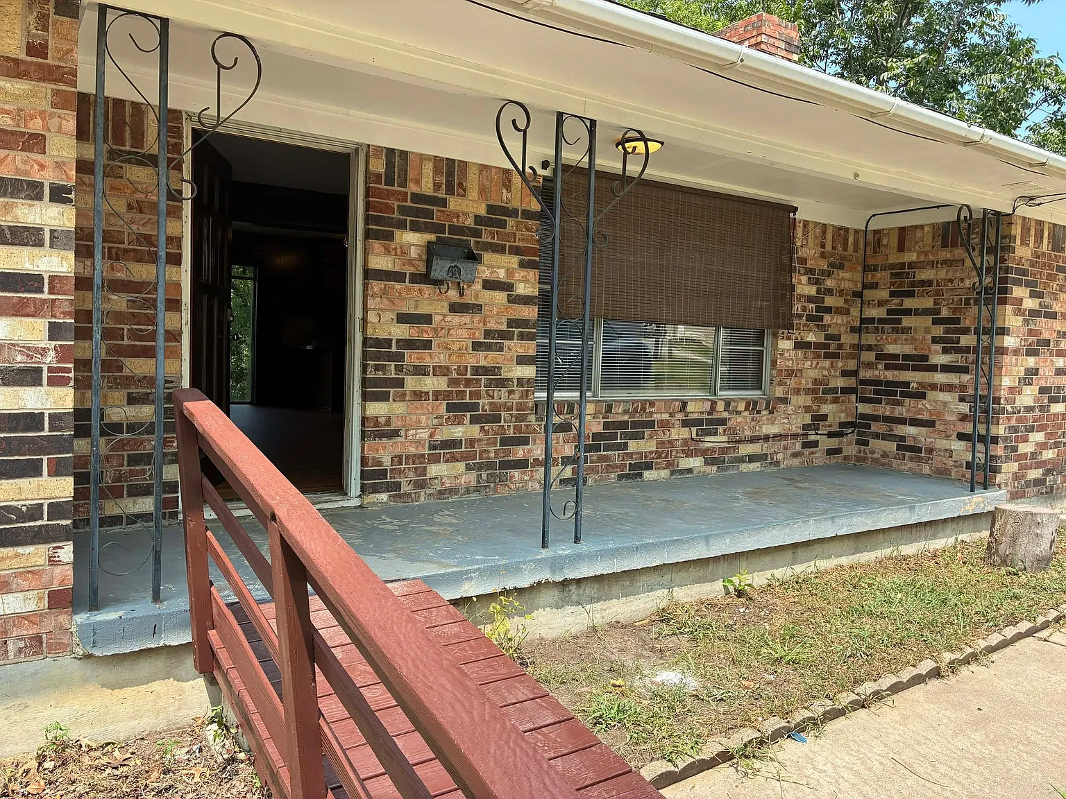 3 bed, 1318 sqft, $1,695 — Photo 3