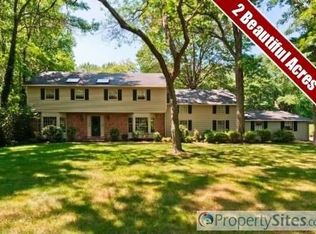 8 Bouton Rd, Huntington, NY 11743