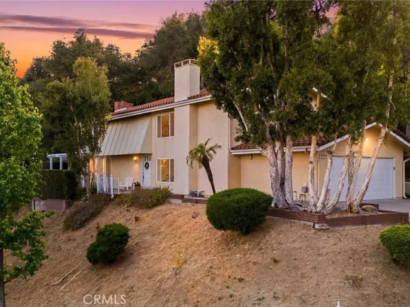 2321 Via Saldivar St, Glendale, CA 91208