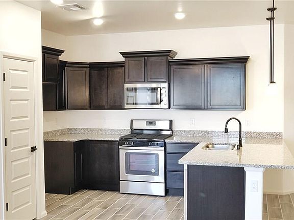 2nd image of 5439 Sombra Azul St