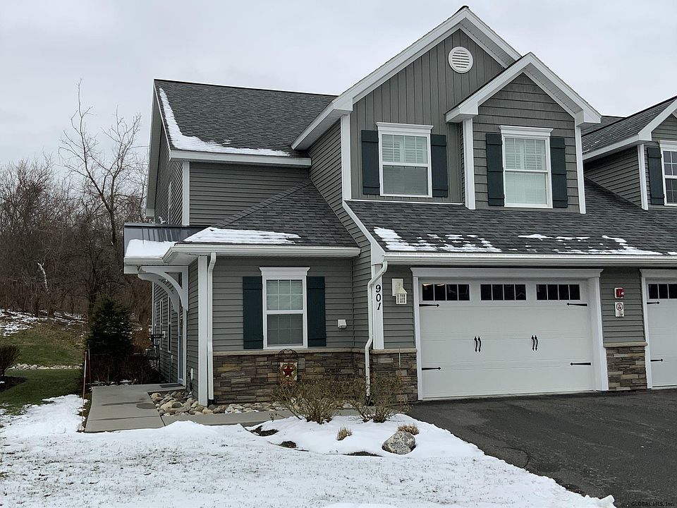 1st image of 901 Brunswick Meadows Way