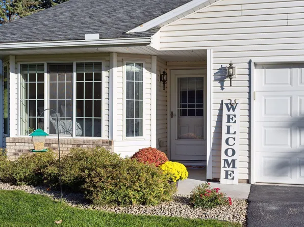 9029 Marsh Run St, Rockford, MN 55373