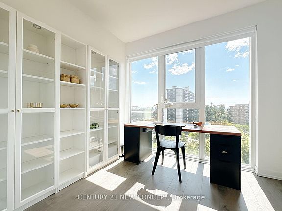 3rd image of 270 Dufferin St #608