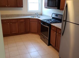 302 Hope St FRONT 2, Fall River, MA 02721