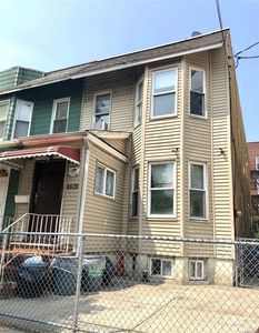 89-26 87th Street, Jamaica, NY, 11421