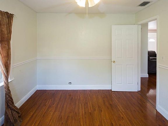 5th image of 2435 NW 160th St