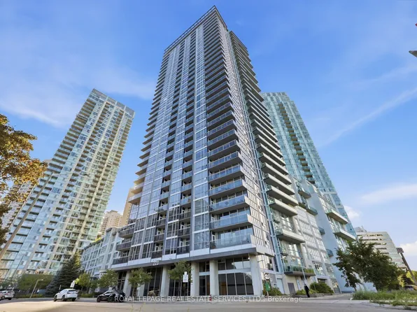 223 Webb Dr #1504, Mississauga, ON L5B 0E8