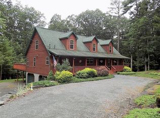 155 Shiny Mountain Rd, Greentown, PA 18426