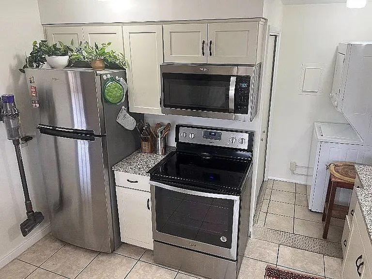2029 E 2700 S #5 — Photo 2