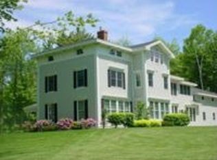 506 Pond Rd, Manchester, ME 04351