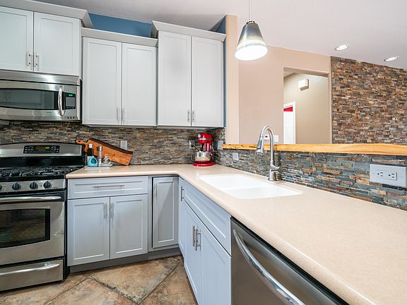 3rd image of 6453 W HERITAGE Way