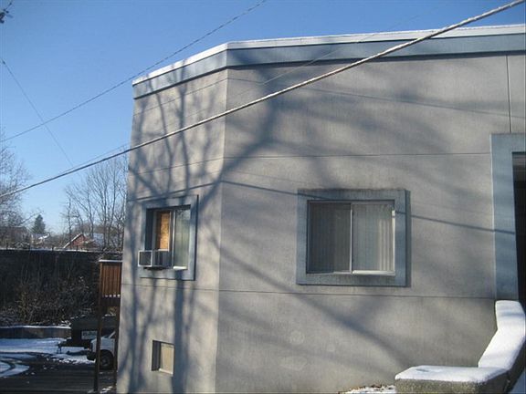 4th image of 27 W 10th St