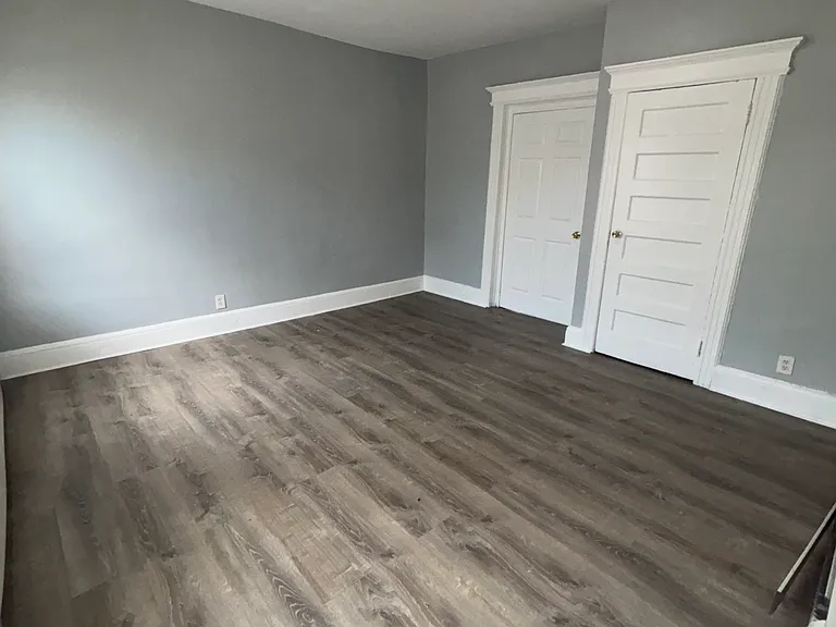 17 Cedar Ave #3 — Photo 6