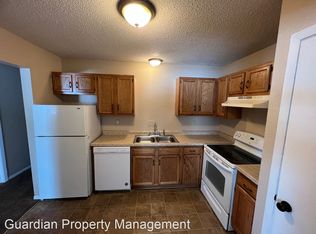 1711 Beebe Rd #1, Saint Paul, MN 55109