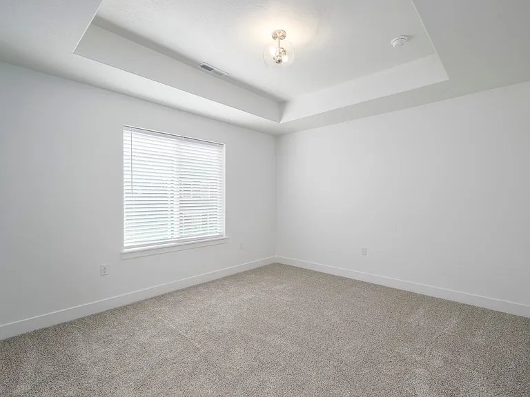 3935 W 1000 N — Photo 24