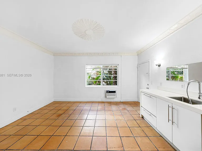 844 Jefferson Ave #2 — Photo 11