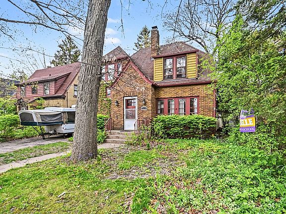 2nd image of 1006 Rogers Ct