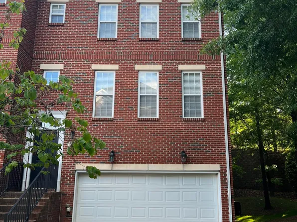 1106 Dean Hall Ln, Matthews, NC 28105