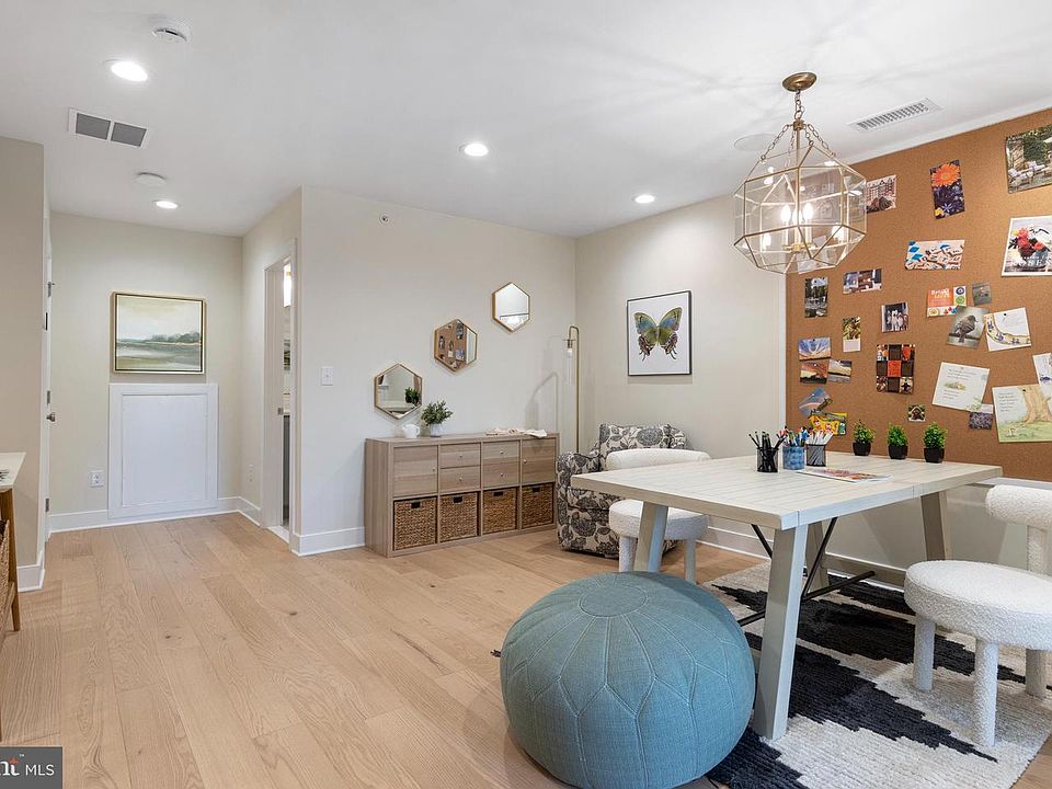 1st image of 205 Foxhedge Rd Lot 9