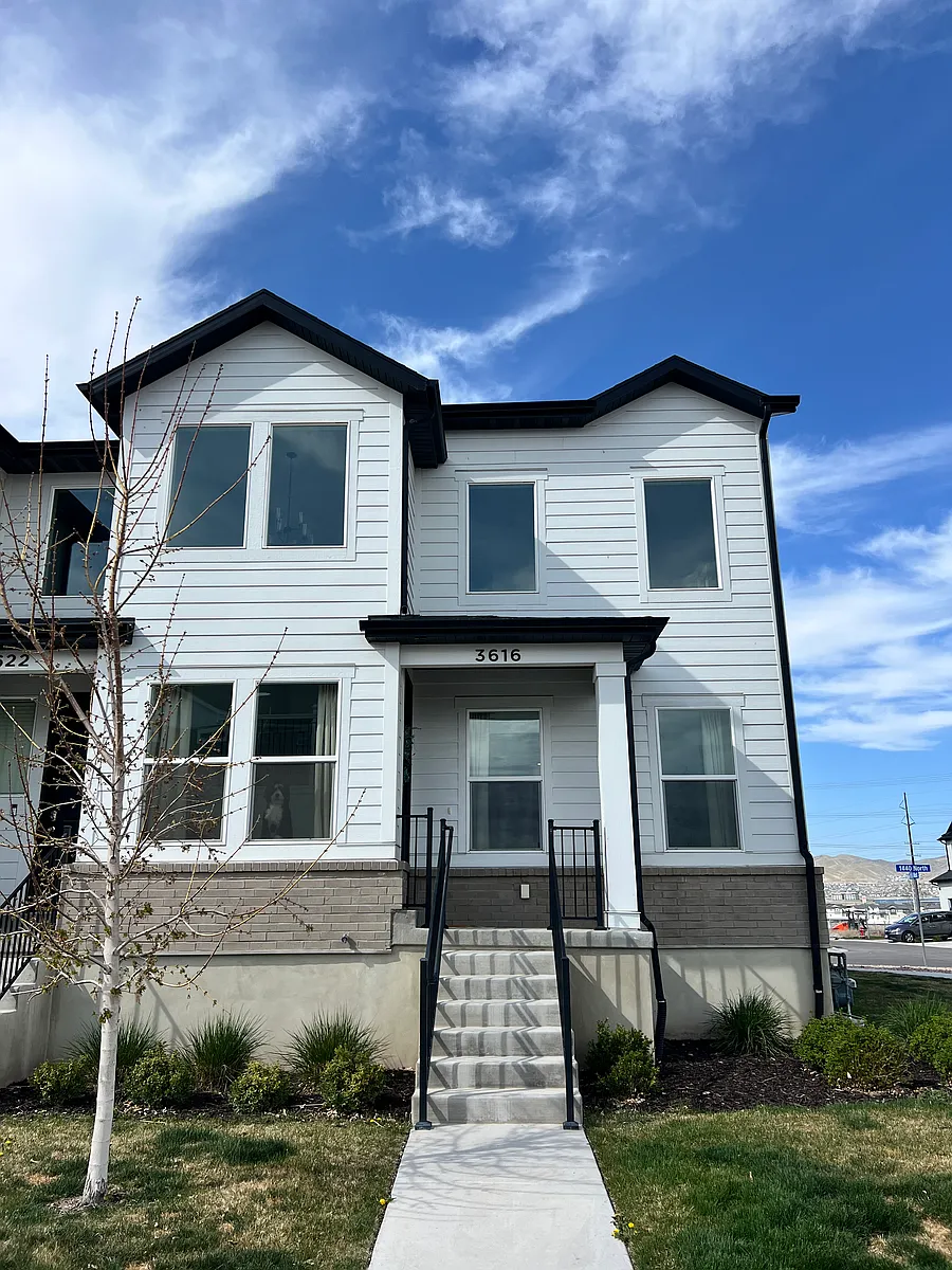 Building Photo - 3616 W Canyon Falls Dr