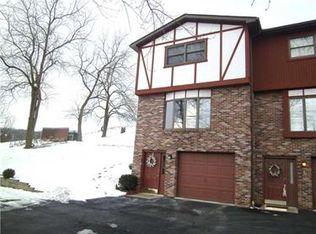 207 Pleasant Valley Rd APT M, Jeannette, PA 15644