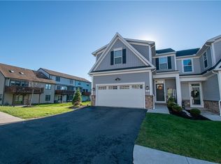 57 Oneida Rd, Canandaigua, NY 14424