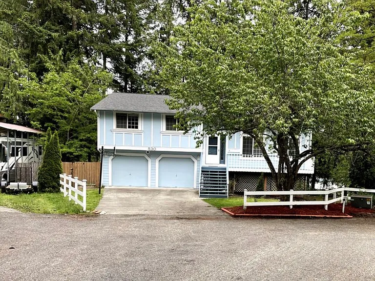 530 NW Carolyn Ln — Photo 26