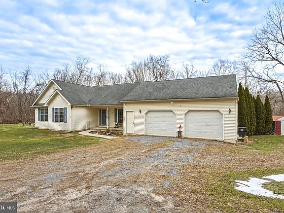 2nd image of 3 E Pennsy Rd