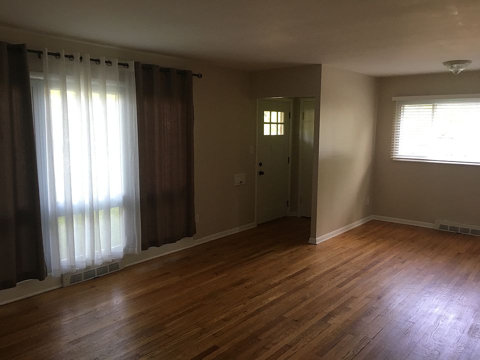 1st image of 535 Bayfair Dr