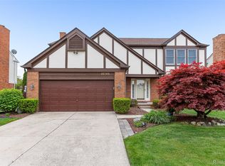 45785 Bryn Mawr Rd, Canton, MI 48187