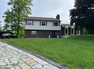 969 Kayler Rd, Eaton, OH 45320