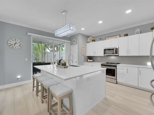 5861 Eagle Cay Lane, Coconut Creek, FL 33073