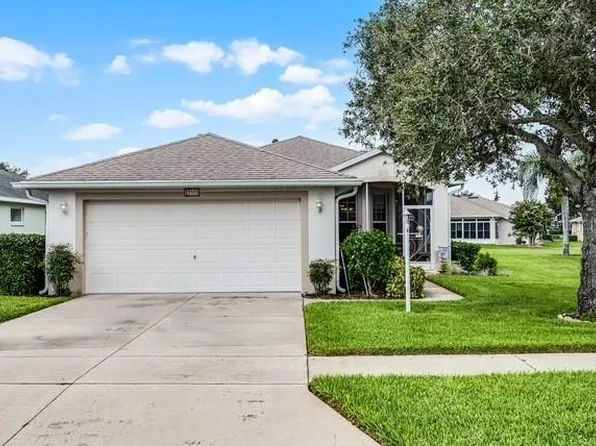 27111 Nostalgia Dr, Leesburg, FL 34748