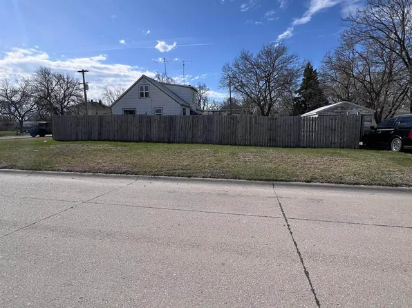 1021 Fort St, Schuyler, NE 68661