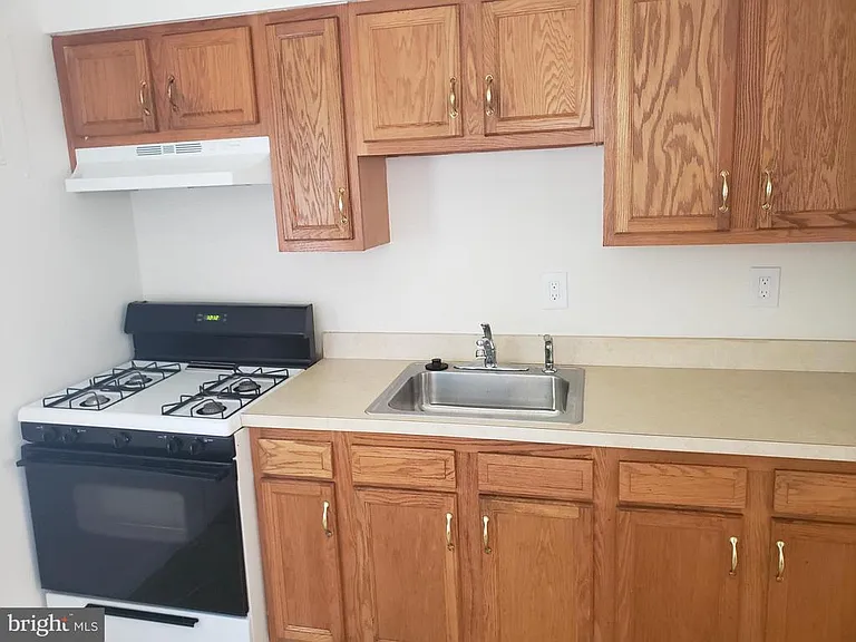 171 W Deen Ave — Photo 9