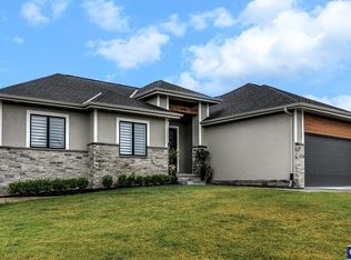 3901 S 213th St, Elkhorn, NE 68022