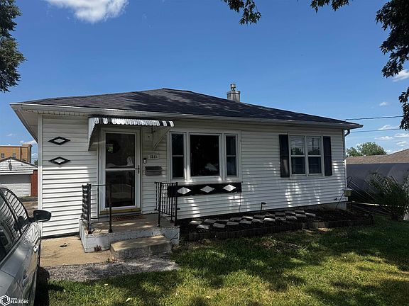 2nd image of 1315 Mowrey Ave