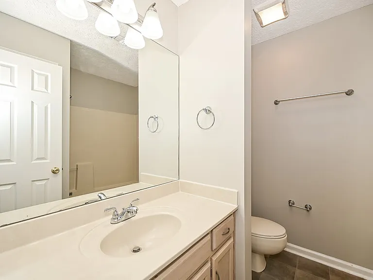 6005 Bradford Hills Dr — Photo 15