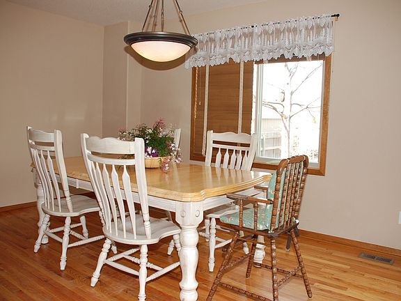 Dining Room w/wood floors
