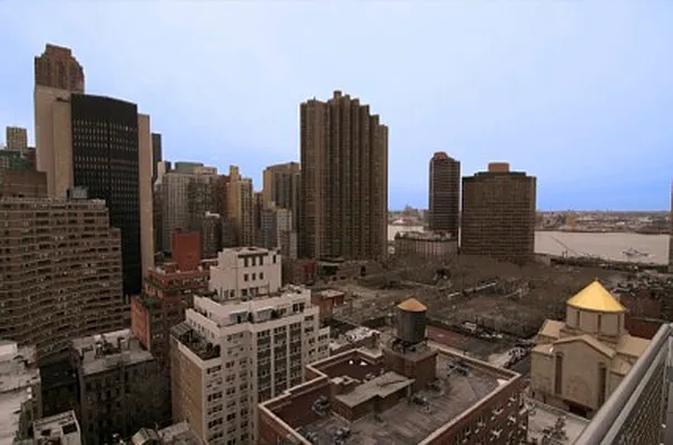 Sold by Levan Real Estate | media 11