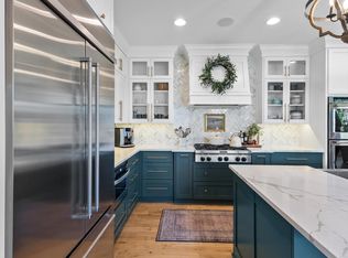 5690 Zanzibar Ln N, Plymouth, MN 55446