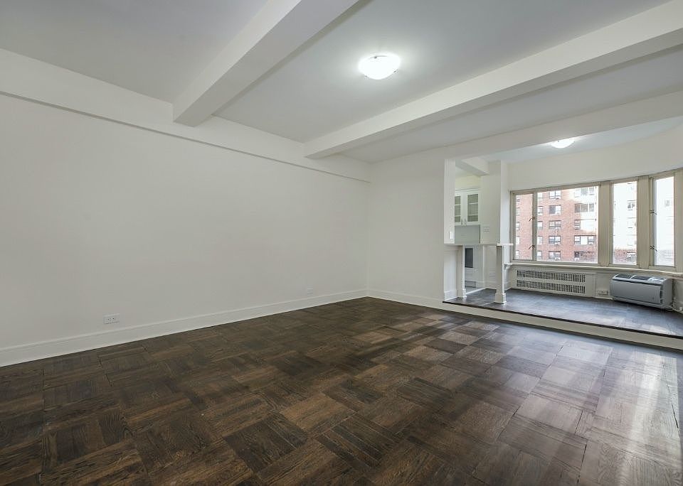 1st image of 36 E 36th St APT 10e