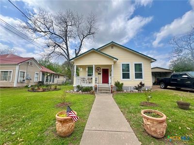 319 Smith St, Gonzales, TX, 78629