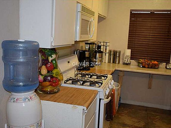 5th image of 3871 Lancome St